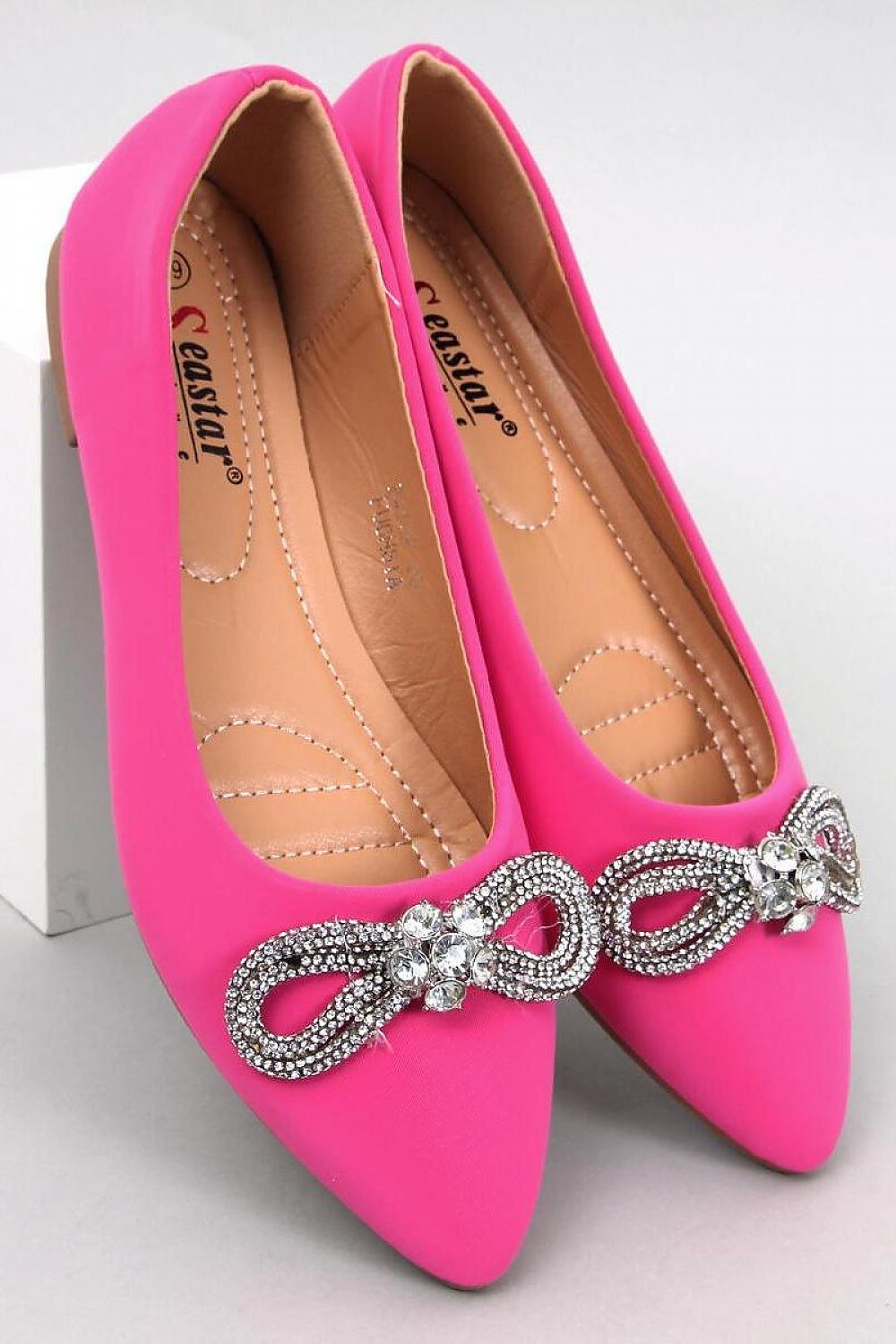 Baleríny model 195613 Inello