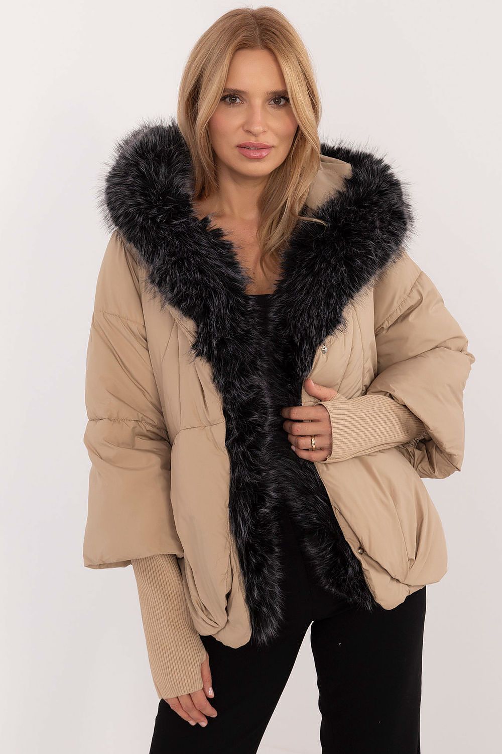 Bunda model 202247 MBM