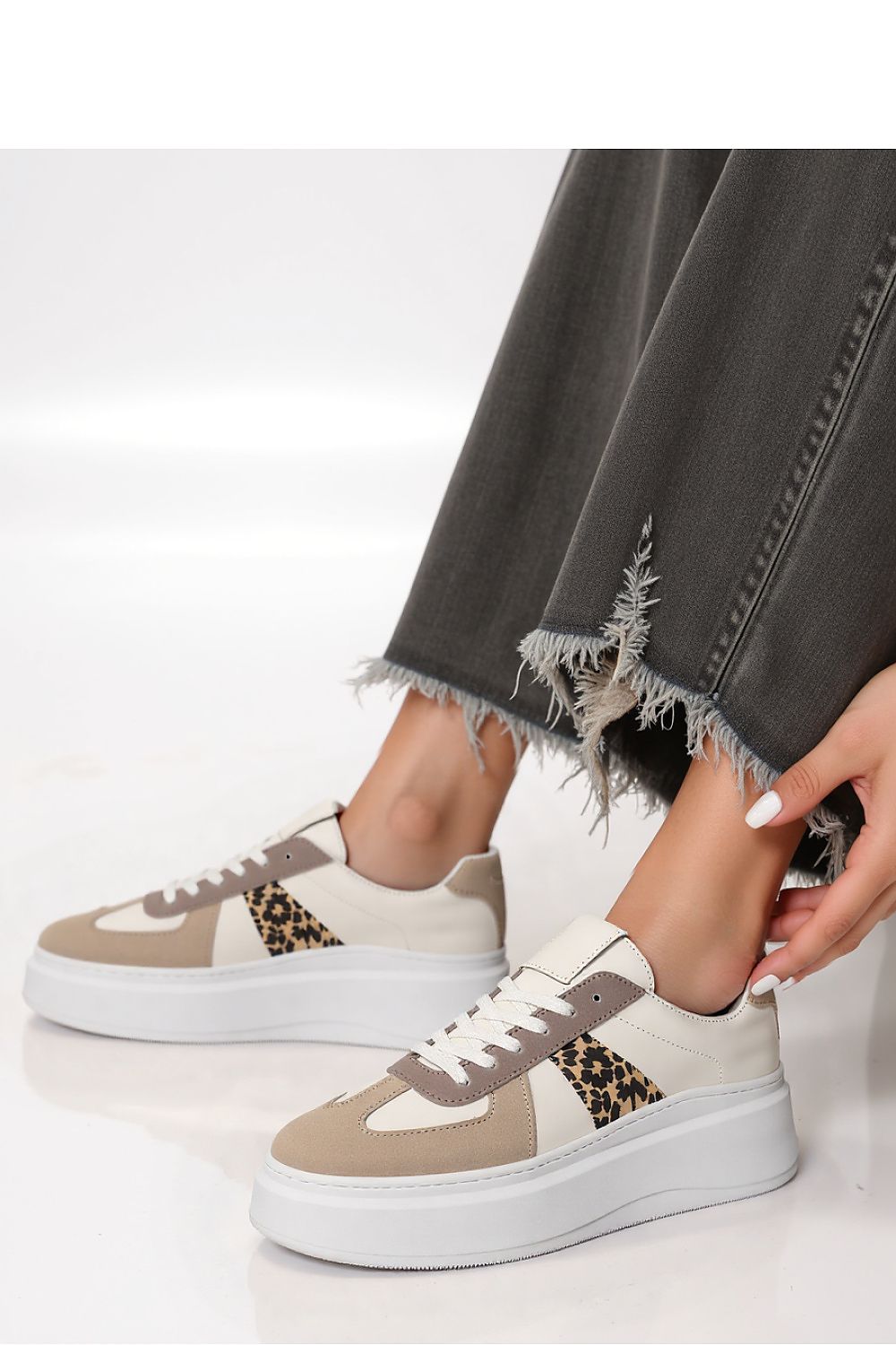 Športová obuv model 210328 Inello