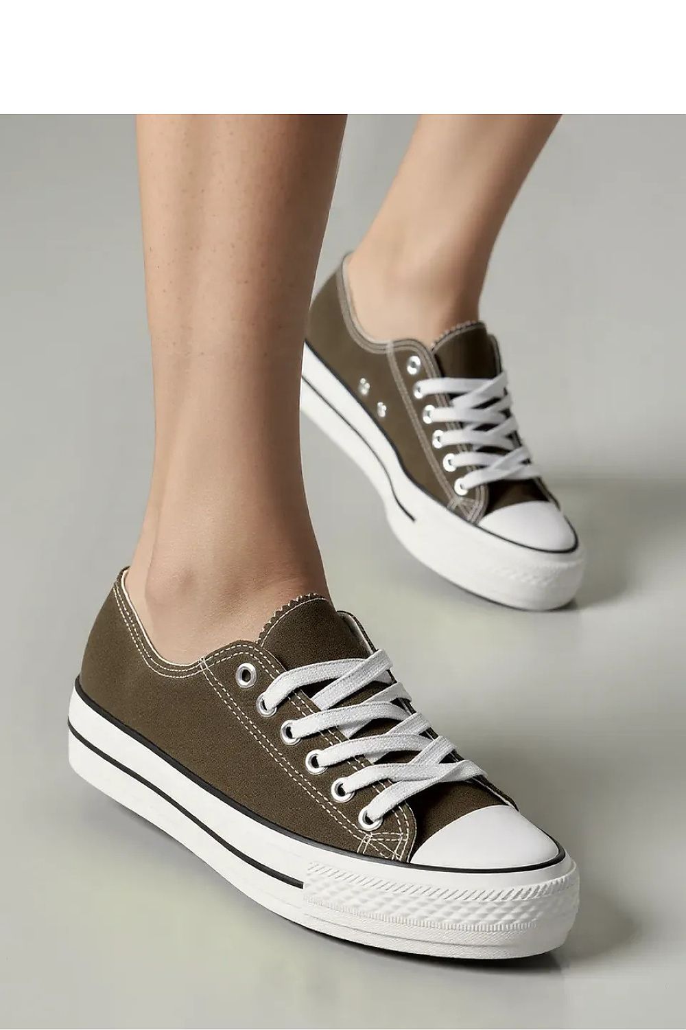 Tenisky model 210348 Inello