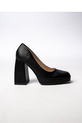 Lodičky na opätku model 210548 Inello