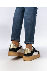 Tenisky model 210609 Inello