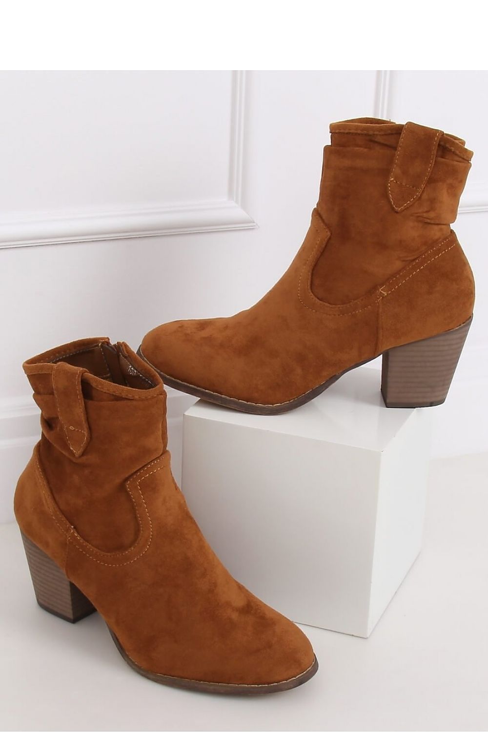 Topánky na opätku model 146805 Inello