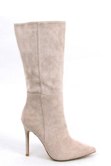 Čižmy na vysokom opätku model 174524 Inello