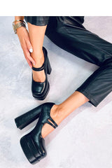 Lodičky na platforme model 176988 Inello