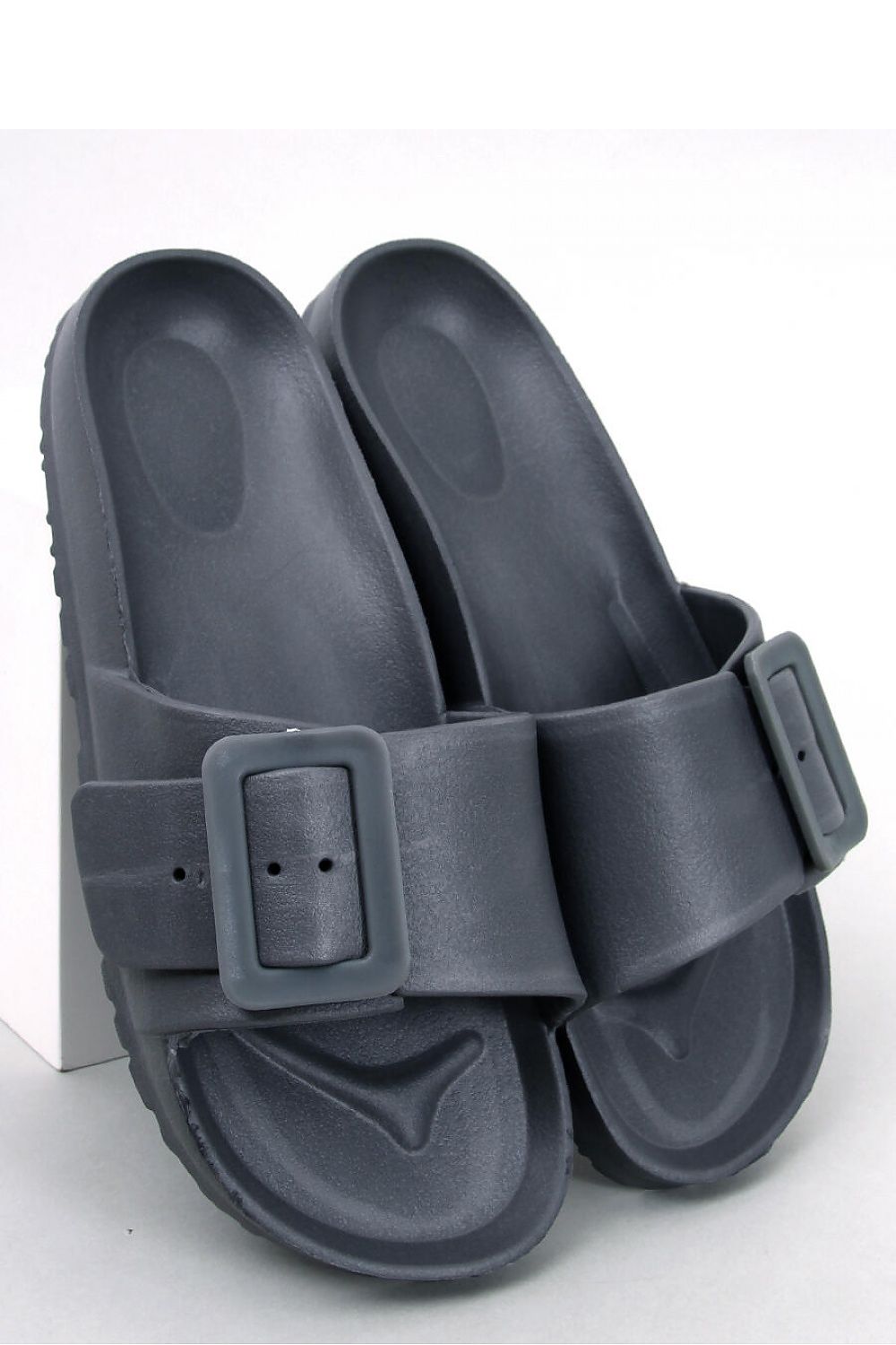 Papuče model 180572 Inello