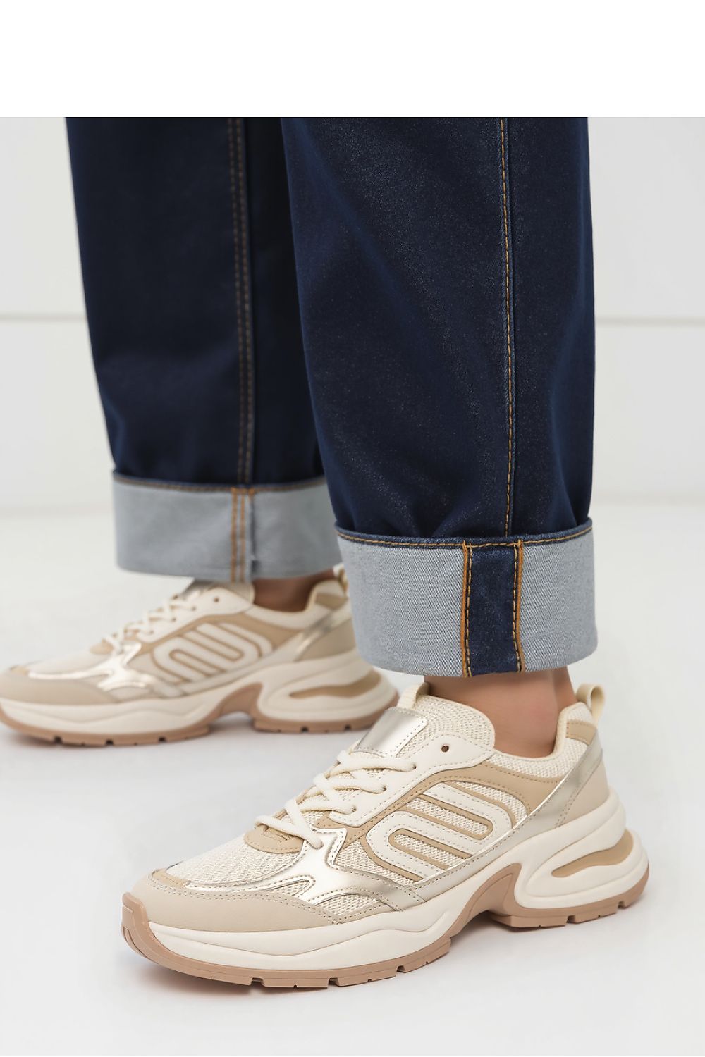 Športová obuv model 210211 Inello 