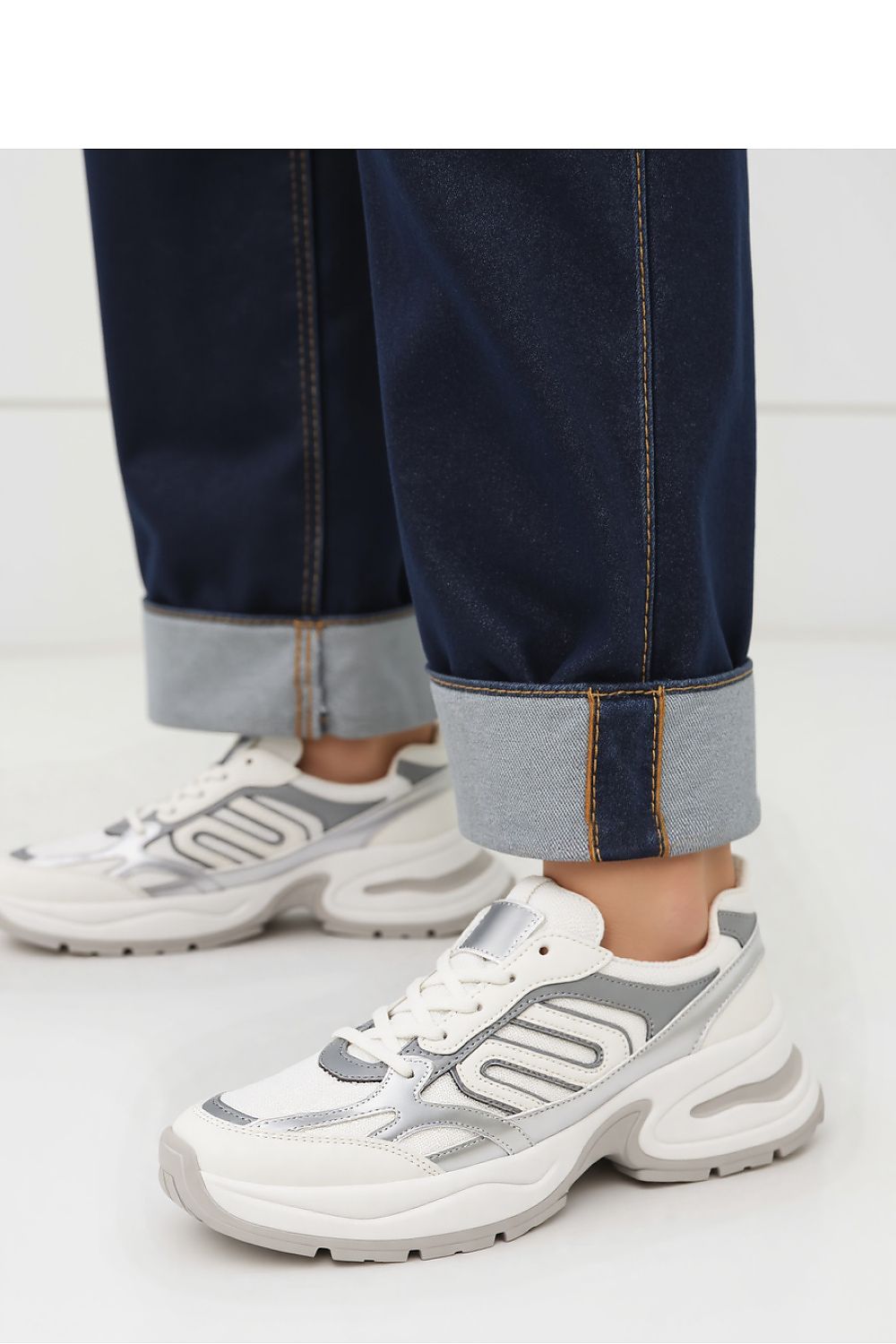  Športová obuv model 210212 Inello 