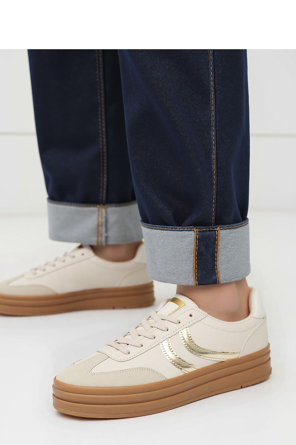  Športová obuv model 210219 Inello 