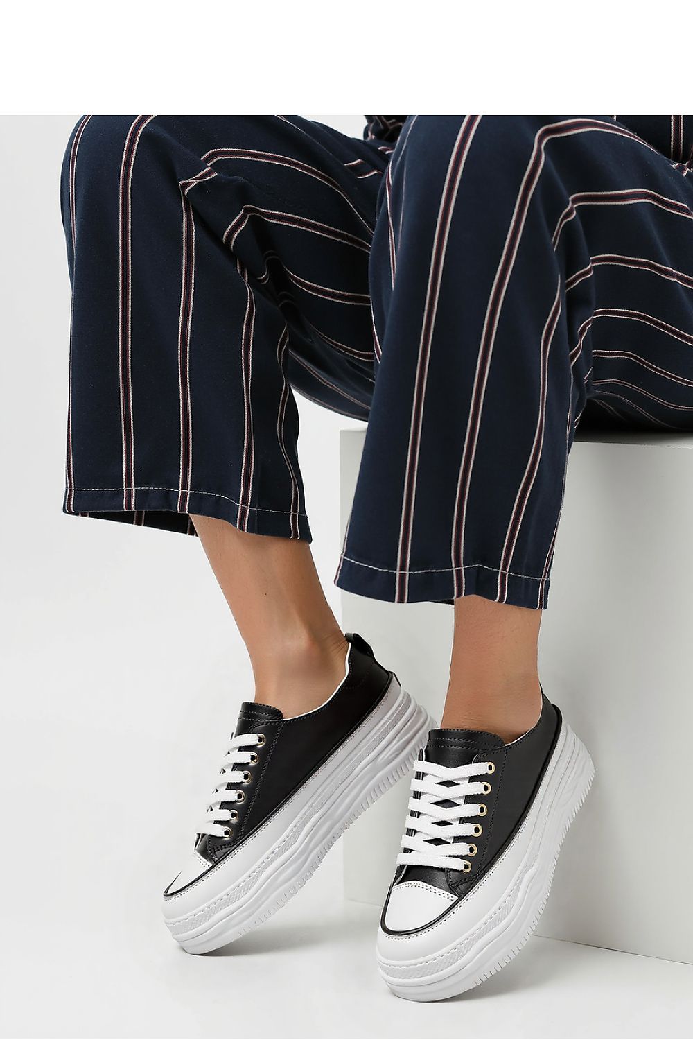  Športová obuv model 210272 Inello 