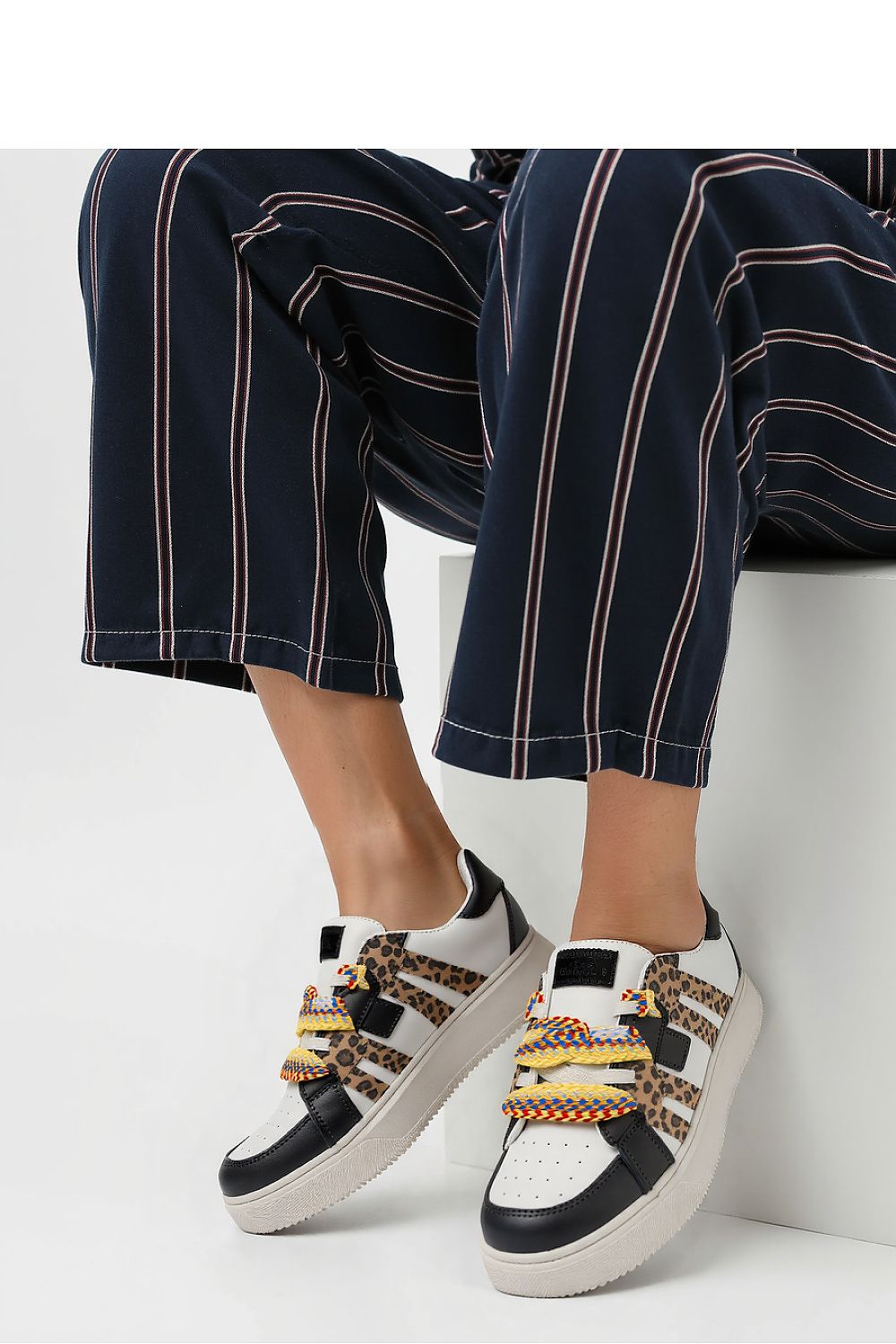  Športová obuv model 210315 Inello 