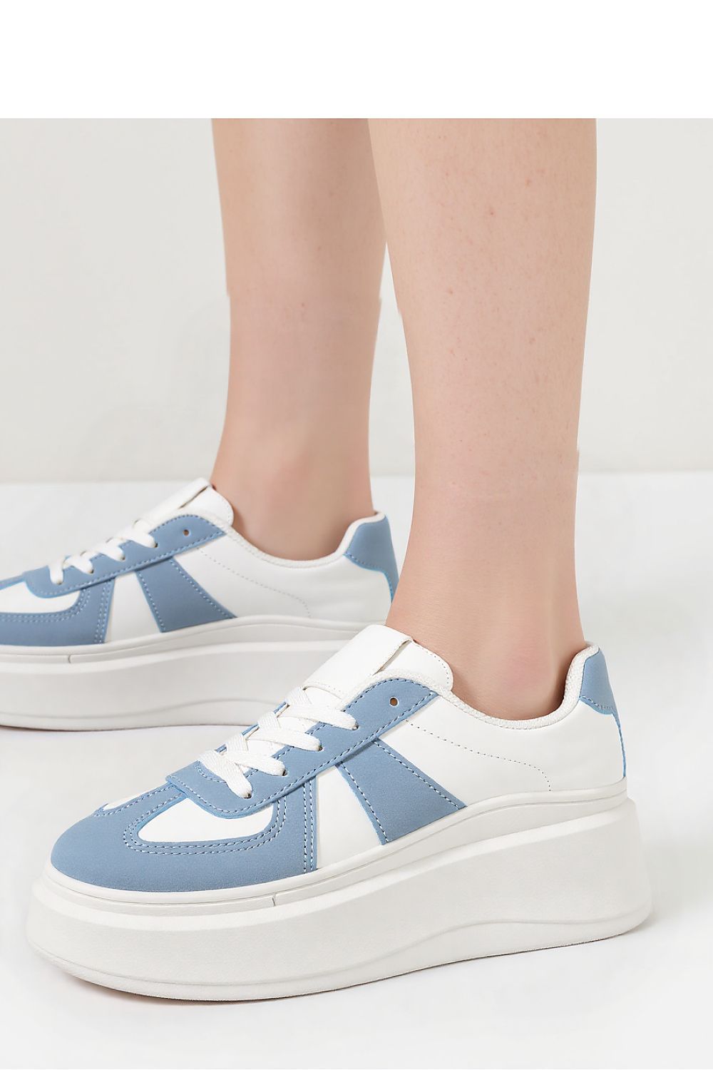  Športová obuv model 210329 Inello 