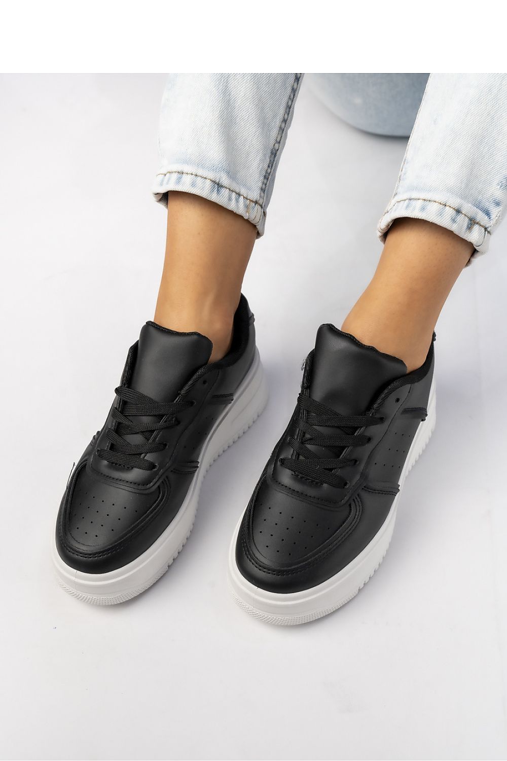  Športová obuv model 210575 Inello 