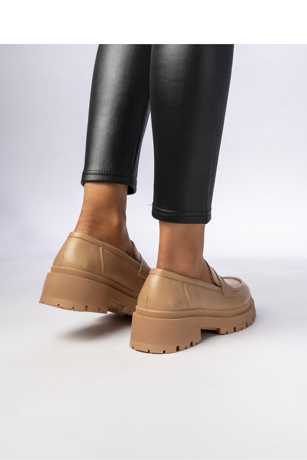  Mokasíny model 210612 Inello 