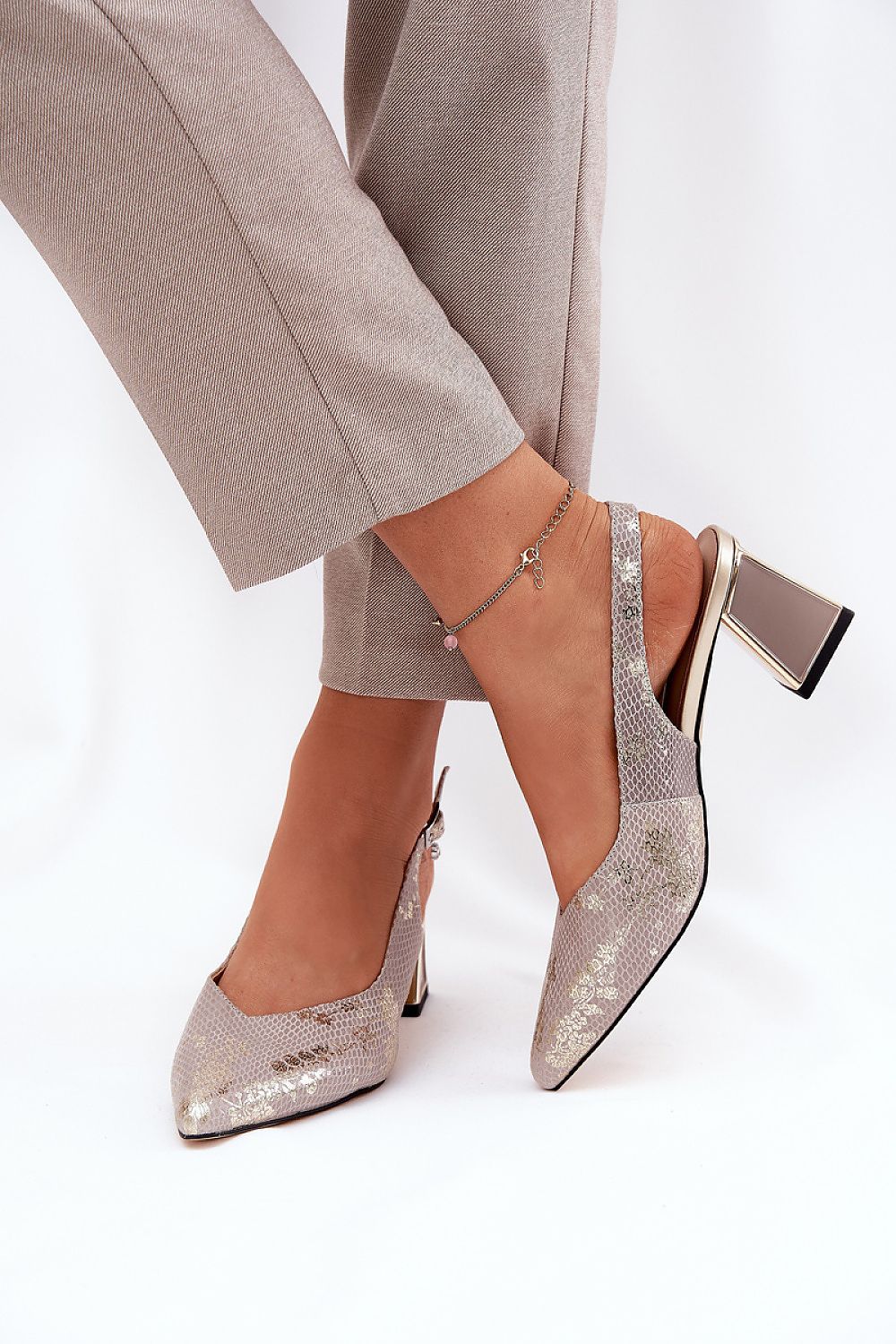  Sandále na opätkoch model 211372 Step in style 