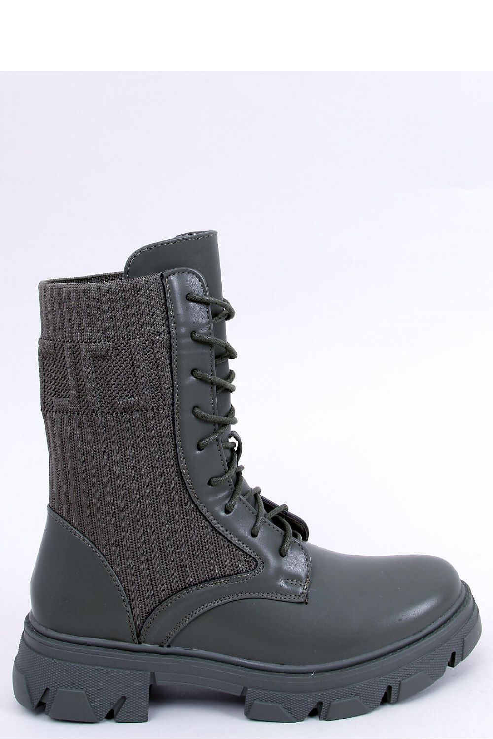  Vysoká topánka model 172884 Inello 