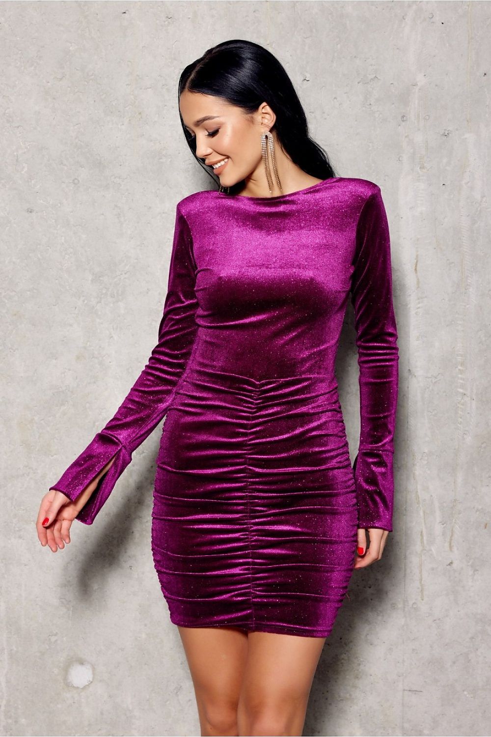  Krátke šaty model 186659 Roco Fashion 